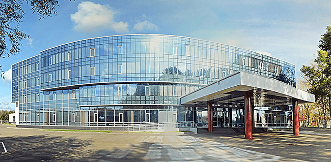 панорамные фасады учебно-тренировочного центра Куровское