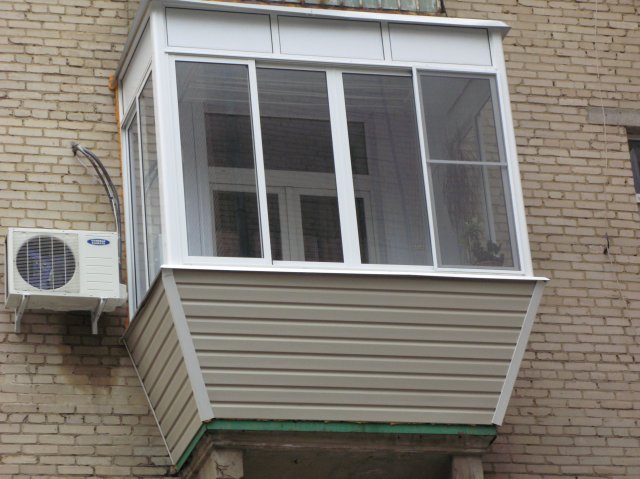Остекление балконов в хрущевке с выносом по цене от производителя Куровское