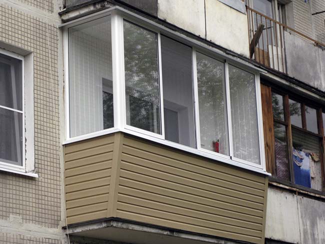Сколько стоит застеклить балкон 3 метра по цене от производителя Куровское