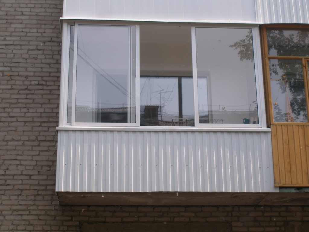 Установка пластиковых окон на балконе: остекление лоджии Куровское