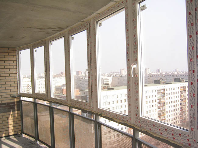 Недорогое остекление общего балкона Куровское