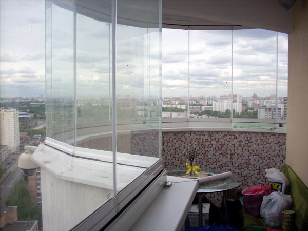 Остекление балконов: эркерных, круглых, закругленных Куровское